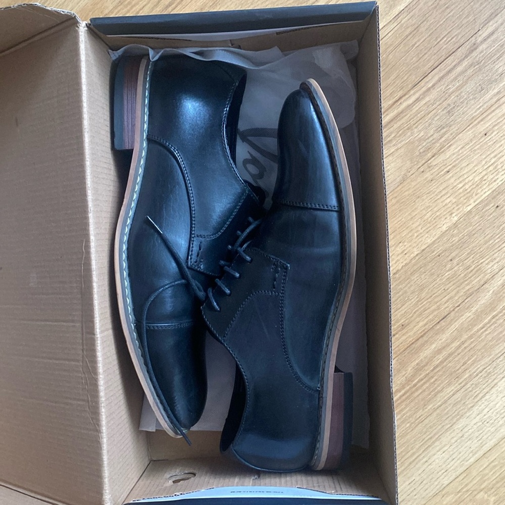 Men’s dress shoes in great used condition
